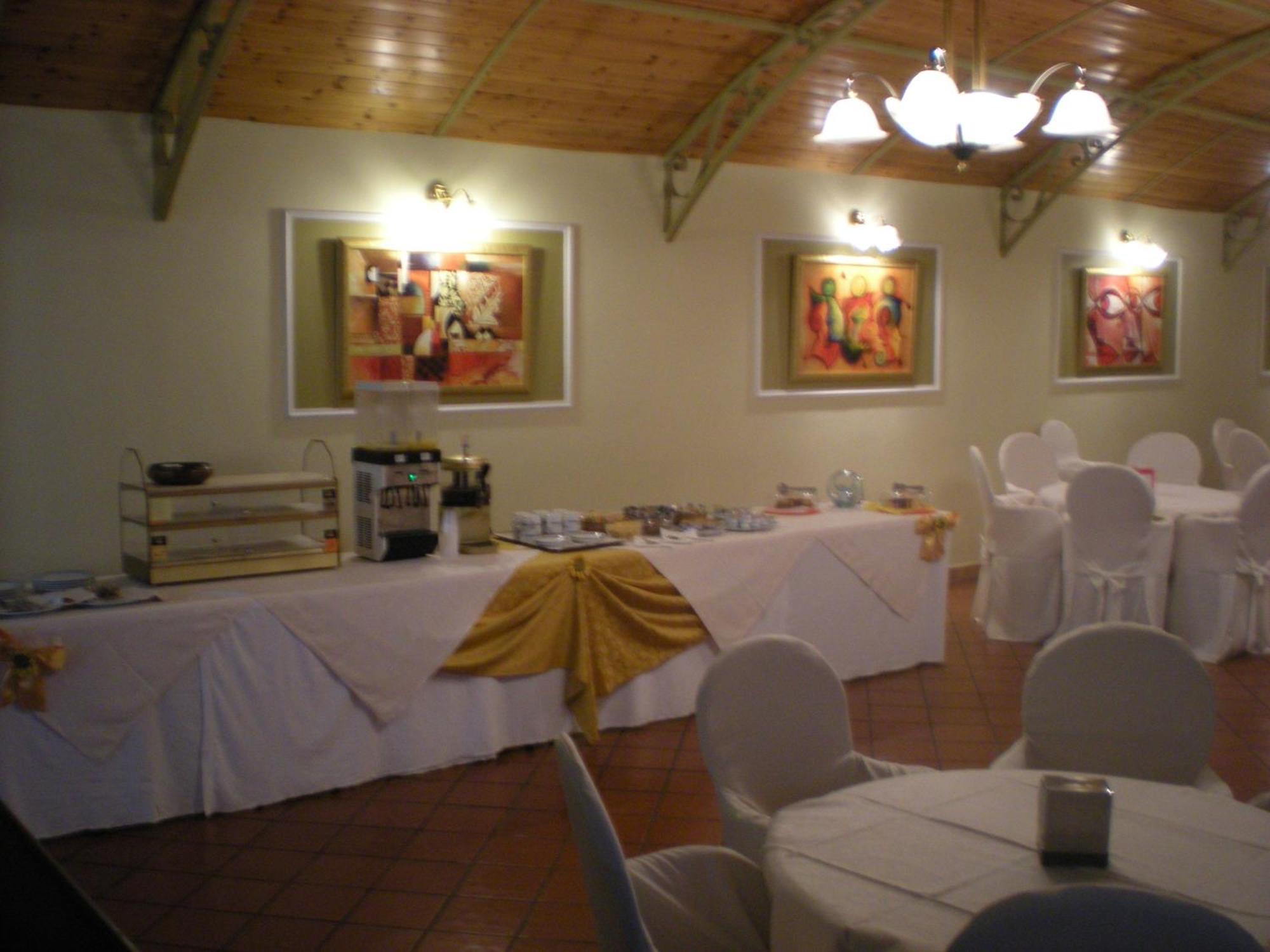 Cristal Hotel Manocalzati Bagian luar foto