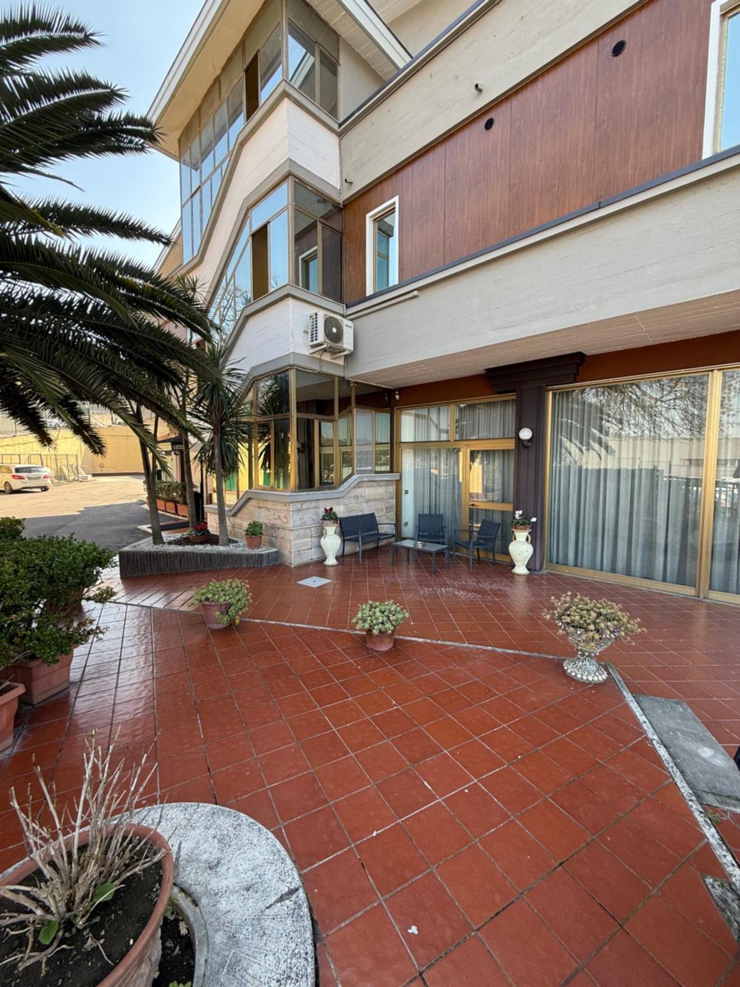 Cristal Hotel Manocalzati Bagian luar foto