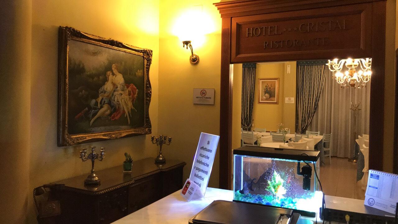 Cristal Hotel Manocalzati Bagian luar foto